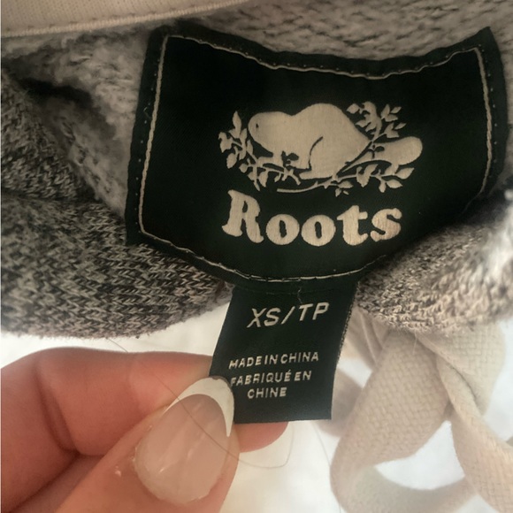 Roots salt and pepper mens extra small hoodie 🤍🖤 - Picture 4 of 4